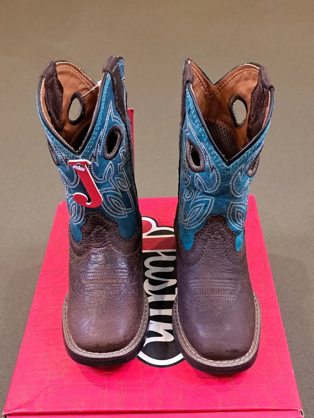 Justin Bowline Junior Walnut Brown Water Buffalo - Size: Kids 9 D - Picture 2 of 10